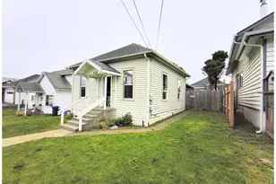 254 N Dean St, Coquille, OR 97423 - Photo 8