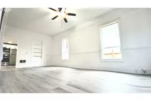 254 N Dean St, Coquille, OR 97423 - Photo 12