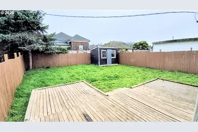 254 N Dean St, Coquille, OR 97423 - Photo 4