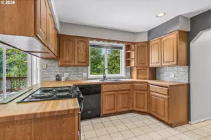 551 Haussler Rd, Kelso, WA 98626 - Photo 14