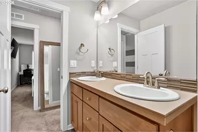 23053 NE Sockeye St, Troutdale, OR 97060 - Photo 32