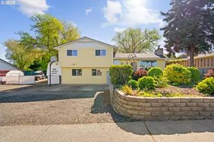 445 SE 7th St, Hermiston, OR 97838 - Photo 2