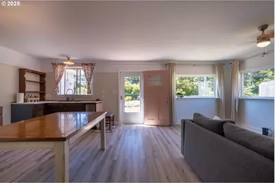 135 Laurel St, Gleneden Beach, OR 97388 - Photo 20