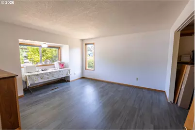 1080 Hope Ave NW, Salem, OR 97304 - Photo 30