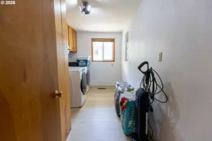 1080 Hope Ave NW, Salem, OR 97304 - Photo 20