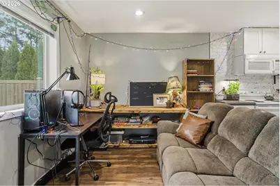 11937 NE Holladay St, Portland, OR 97220 - Photo 8