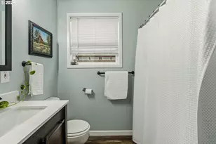 11937 NE Holladay St, Portland, OR 97220 - Photo 12