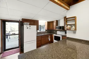 69634 Hallgarth Rd, Elgin, OR 97827 - Photo 8