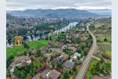 126 Songbird Ct, Roseburg, OR 97470 - Photo 38