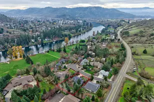 126 Songbird Ct, Roseburg, OR 97470 - Photo 38