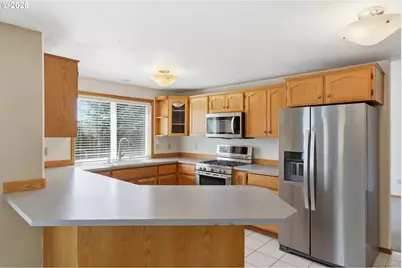2826 NW Sierra Pl, Camas, WA 98607 - Photo 4