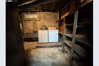 94246 1st St, Gold Beach, OR 97444 - Photo 24