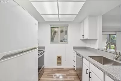 10141 SW Trapper Ter, Beaverton, OR 97008 - Photo 10