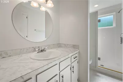 401 S Cascade Dr, Woodburn, OR 97071 - Photo 22