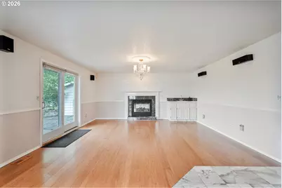 585 E McAdams Rd, Longview, WA 98632 - Photo 8