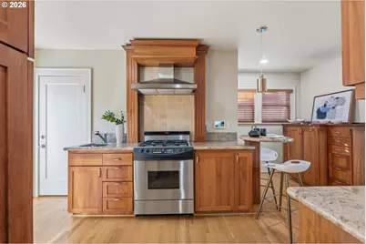 3330 NE 38th Ave, Portland, OR 97212 - Photo 12