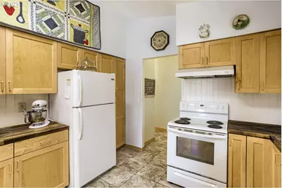 14788 NE David Ct, Newberg, OR 97132 - Photo 16
