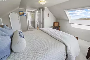 570 W Lexington Ave, Astoria, OR 97103 - Photo 26