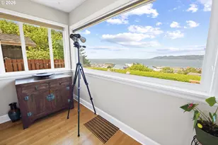 570 W Lexington Ave, Astoria, OR 97103 - Photo 16