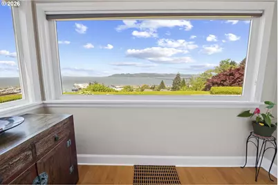 570 W Lexington Ave, Astoria, OR 97103 - Photo 18