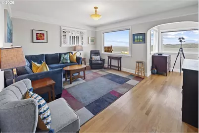 570 W Lexington Ave, Astoria, OR 97103 - Photo 20