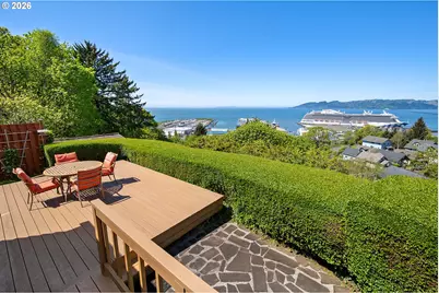 570 W Lexington Ave, Astoria, OR 97103 - Photo 34