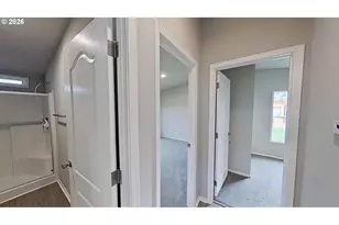 1200 E Central Ave, Sutherlin, OR 97479 - Photo 12