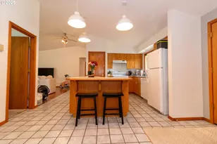 2040 23rd St, Florence, OR 97439 - Photo 12