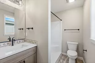 206 Douglas St, Longview, WA 98632 - Photo 18