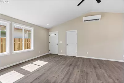 206 Douglas St, Longview, WA 98632 - Photo 10