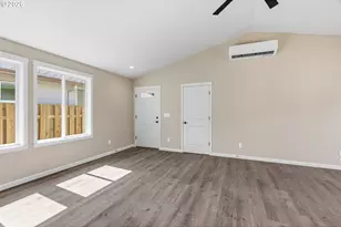 206 Douglas St, Longview, WA 98632 - Photo 10
