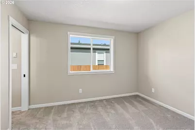 206 Douglas St, Longview, WA 98632 - Photo 16