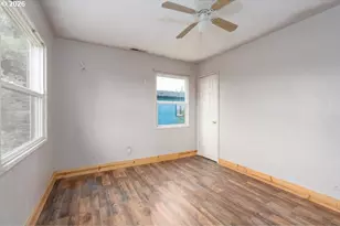307 Cypress St, Longview, WA 98632 - Photo 14