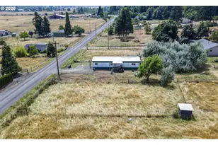 82784 Howe Ln, Creswell, OR 97426 - Photo 4