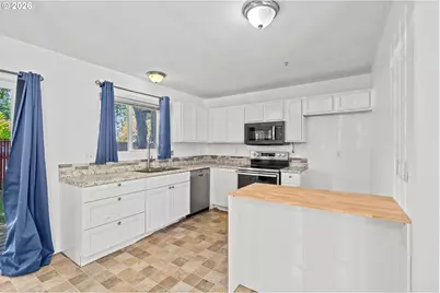 675 SE 197th Ave, Portland, OR 97233 - Photo 6