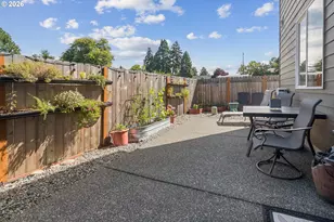 17925 SW Brisk Ln, Beaverton, OR 97007 - Photo 16