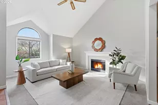 5585 NW Peregrine Pl, Portland, OR 97229 - Photo 10