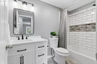 5585 NW Peregrine Pl, Portland, OR 97229 - Photo 36