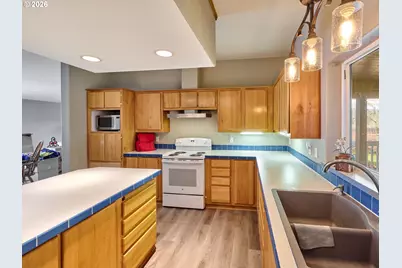 40299 Gates School Rd, Gates, OR 97346 - Photo 8