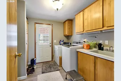 40299 Gates School Rd, Gates, OR 97346 - Photo 20