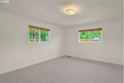 2540 Tyler St, Eugene, OR 97405 - Photo 24