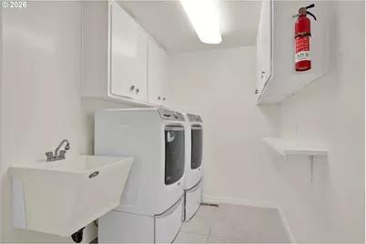 2540 Tyler St, Eugene, OR 97405 - Photo 26