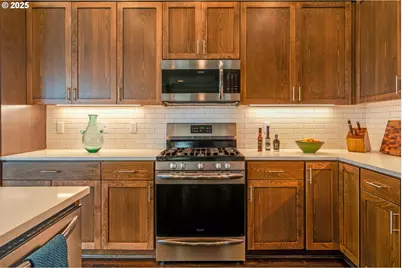 28300 SW Amsterdam Ave, Wilsonville, OR 97070 - Photo 10