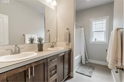 28300 SW Amsterdam Ave, Wilsonville, OR 97070 - Photo 22