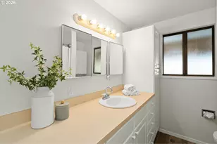 18023 SE Kelly St, Gresham, OR 97236 - Photo 18