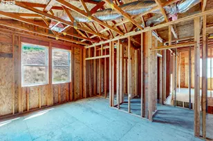 1030 Forest Heights St, Sutherlin, OR 97479 - Photo 12