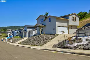 1030 Forest Heights St, Sutherlin, OR 97479 - Photo 24