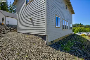 1030 Forest Heights St, Sutherlin, OR 97479 - Photo 22