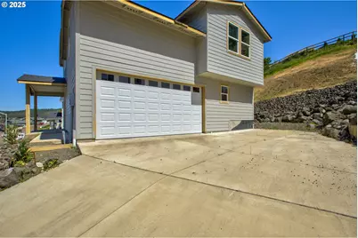 1030 Forest Heights St, Sutherlin, OR 97479 - Photo 20