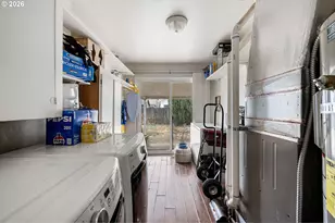 830 Deal St, Junction City, OR 97448 - Photo 16